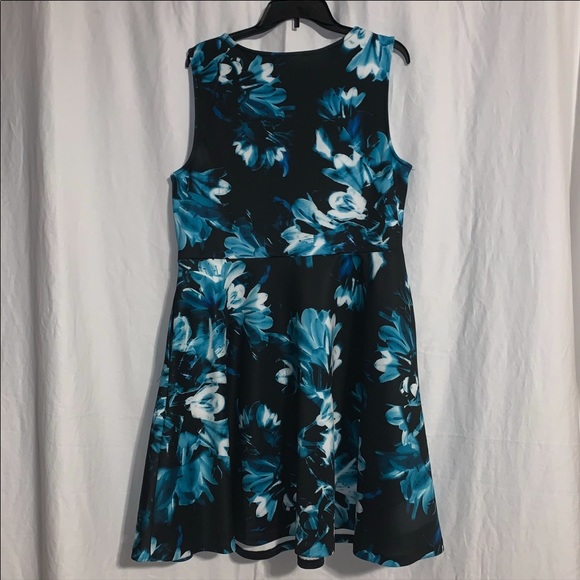 Apt. 9 1X Skater Dress - Womens - Plus Size - Picture 2 of 4